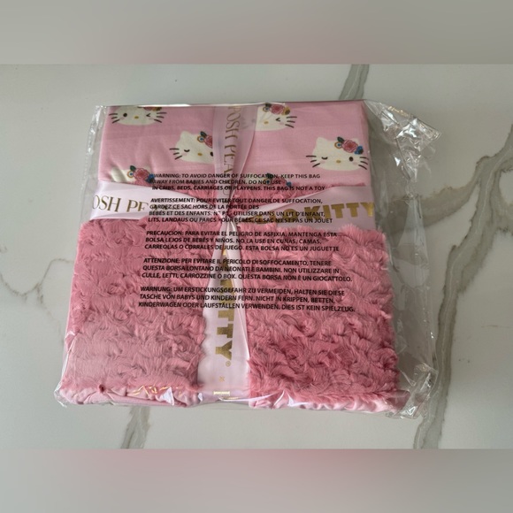 Posh Peanut Hello Kitty Minky Ruffled Luxette Patoo Blanket Pastel Pink NIB - Picture 4 of 9